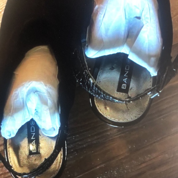 Bandolier black heels - Picture 3 of 4